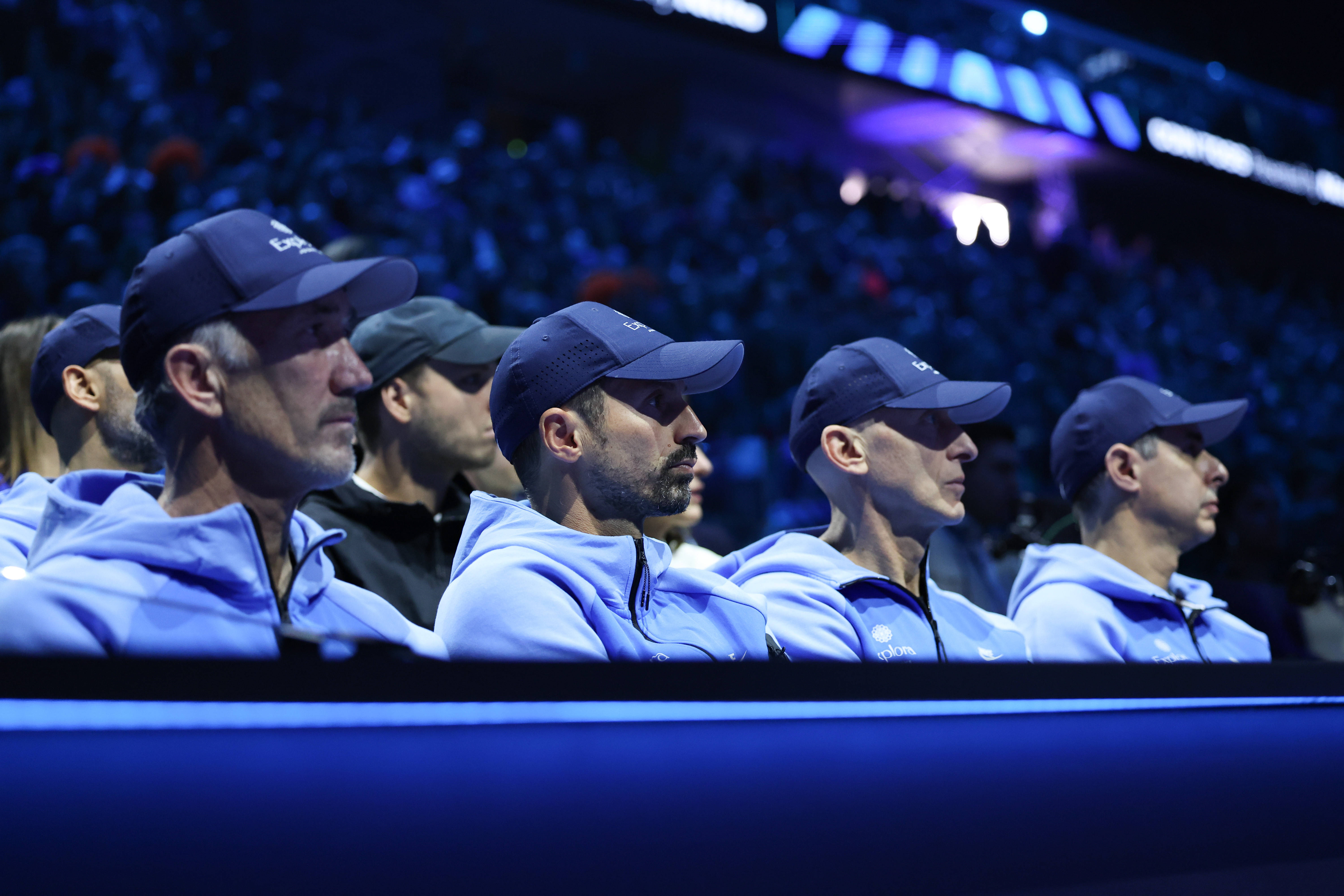 （体育）网球——ATP年终总决赛半决赛：辛纳胜德米纳尔